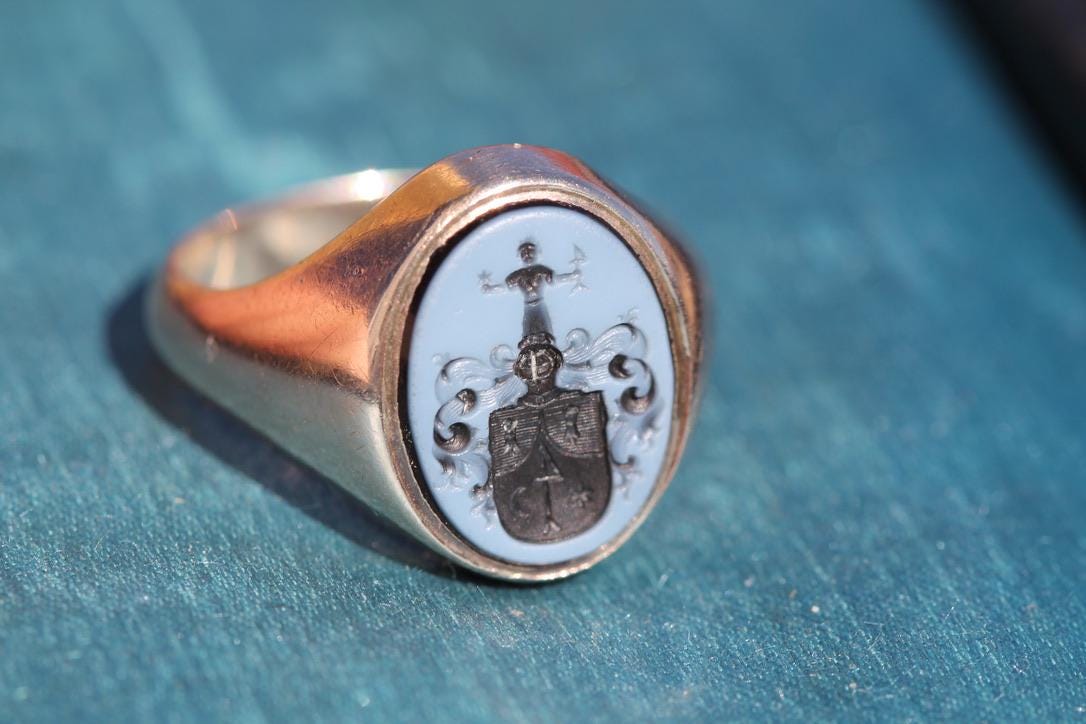 Antique 14ct Gold Sardonyx Intaglio Coat Of Arms Signet Ring