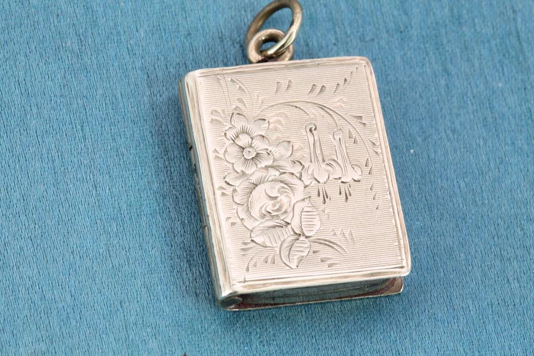 Antique 9ct Gold Book-Shaped Locket, c.1890