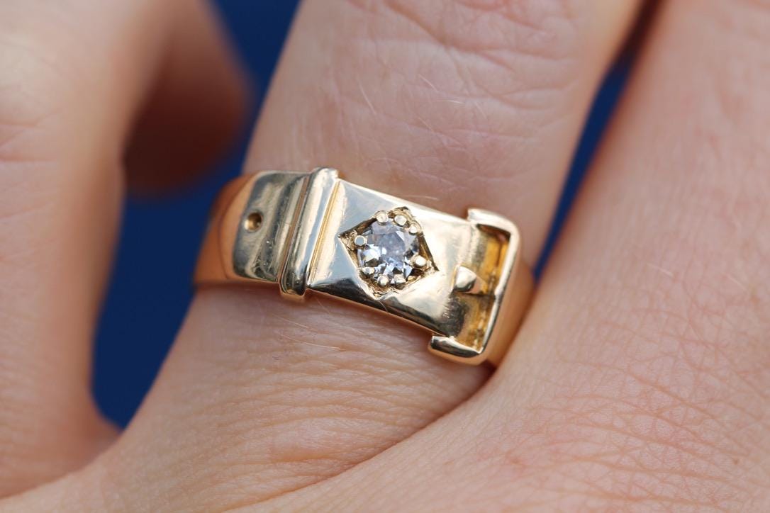 Antique 18ct Gold Old Mine Cut Diamond Buckle Ring, c.1880