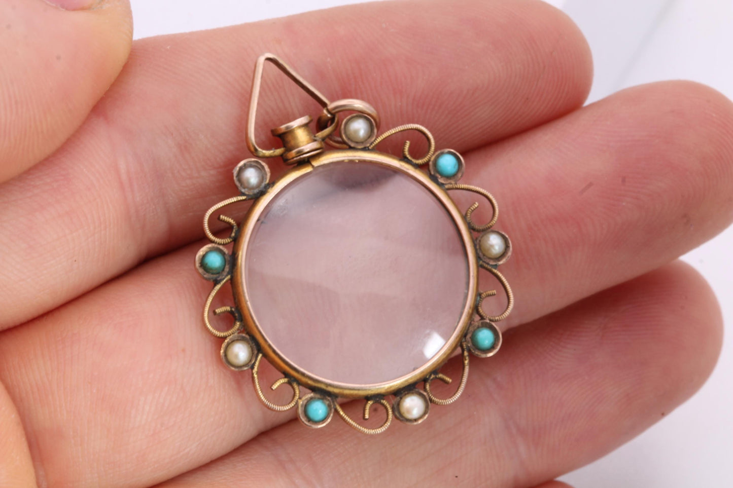 Antique 9ct Gold Glass Locket | Turquoise & Seed Pearl Border | c.1901