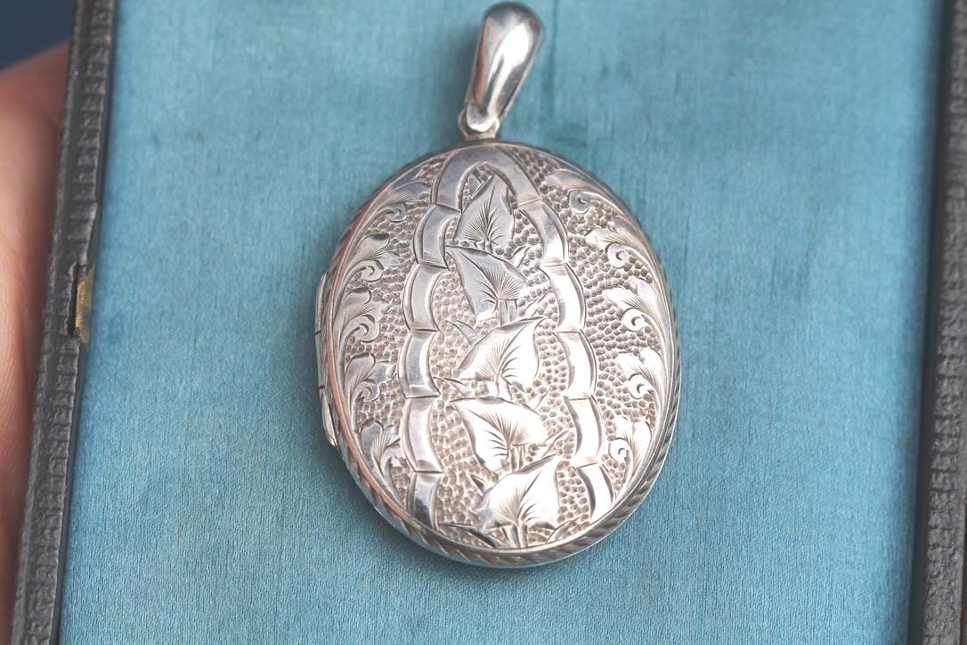 Antique Victorian Sterling Silver Locket | Chased Ivy Design | 1881
