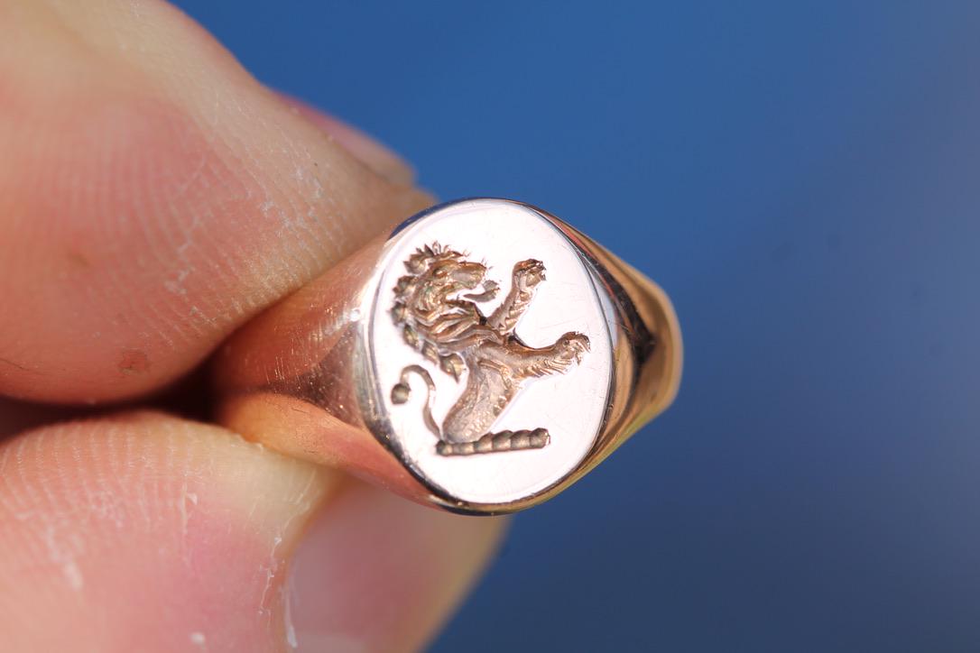 Vintage 9ct Rose Gold Lion Intaglio Signet Ring