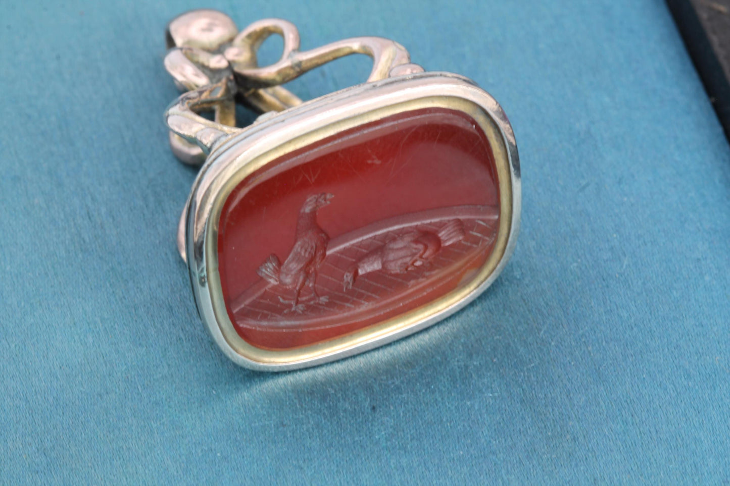Antique 9ct Gold Large Carnelian Intaglio Seal | Two Hens Scene | c.1860