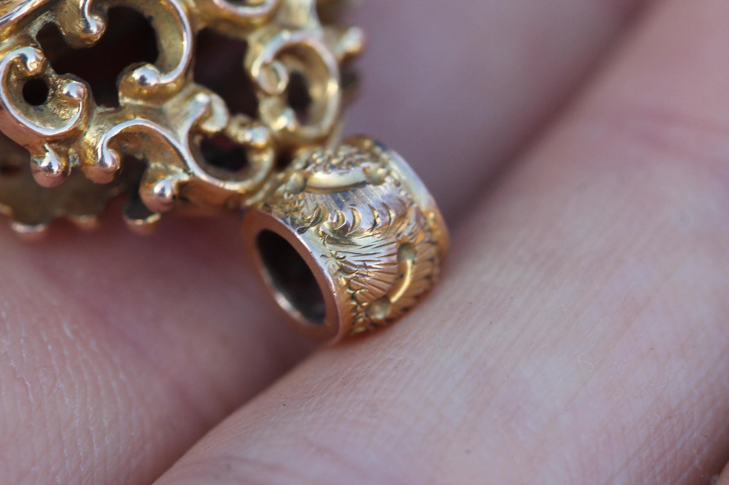 Antique-9ct-Gold-Decorative-Pendant-Seal-with-Hidden-Locket-Compartment-|-c.1896