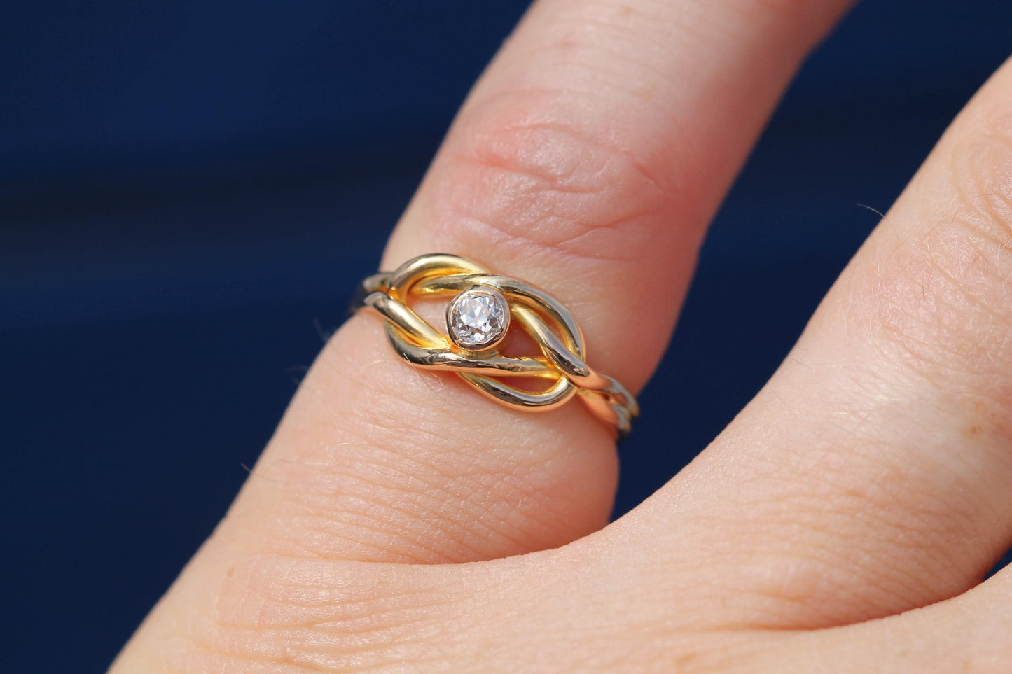 Antique 18ct Gold Lover's Knot Ring | Old Mine Cut Diamond | Victorian c.1880