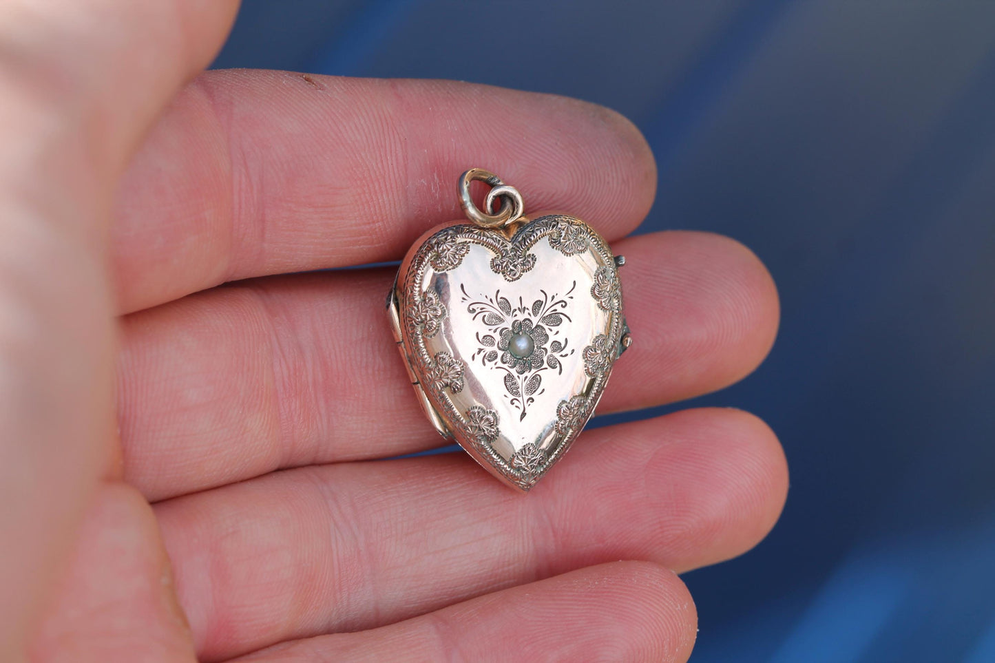 Antique 9ct Gold Heart Locket | Pearl Set Flower | Keepsake | Victorian c.1890