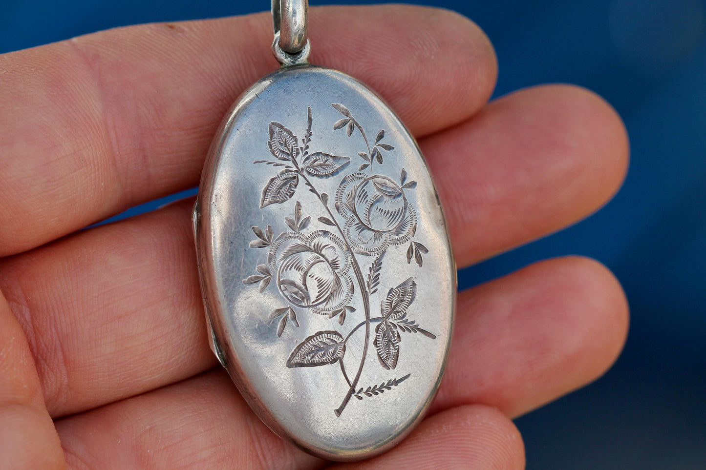 Antique Sterling Silver Locket | Rose Chasing | Birmingham 1881