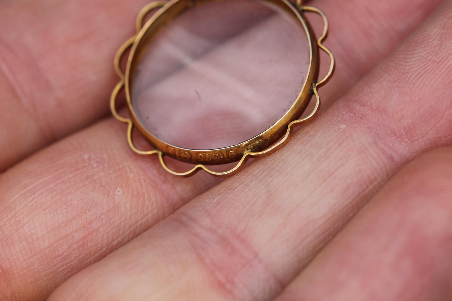 Antique 9ct Gold Glass Locket | Removable Glass| 1910