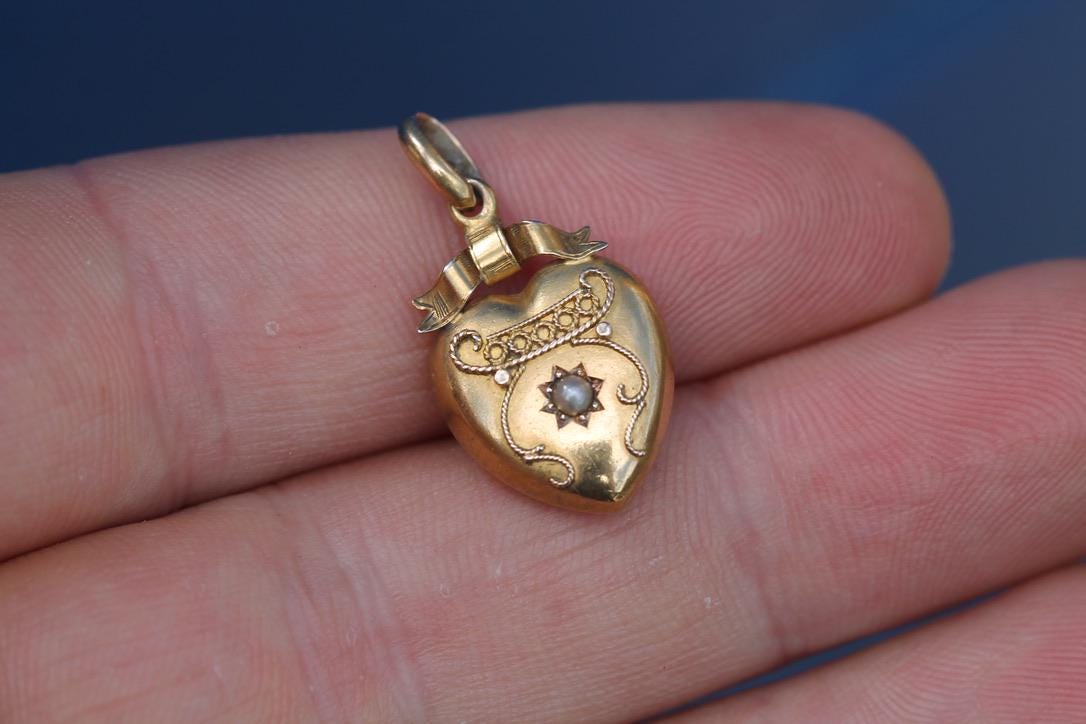 Antique 15ct Gold Heart Pendant | Seed Pearl | Bow Ribbon Motif | Edwardian