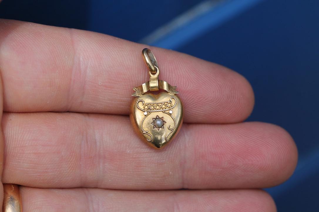 Antique 15ct Gold Heart Pendant | Seed Pearl | Bow Ribbon Motif | Edwardian