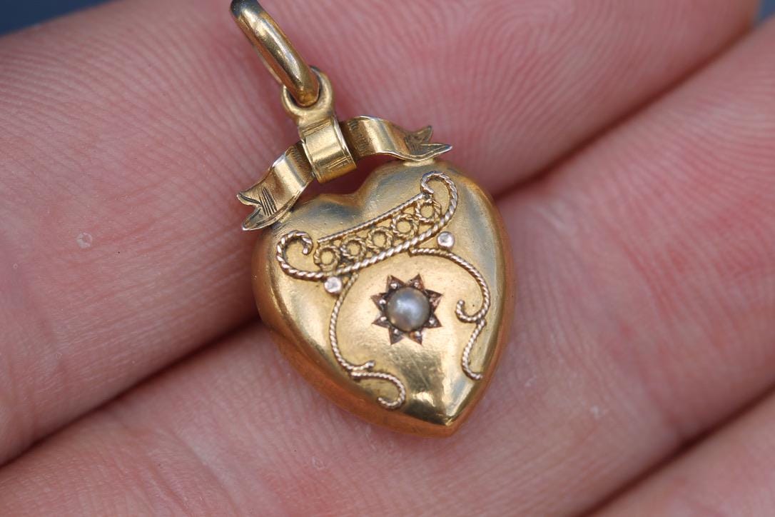 Antique 15ct Gold Heart Pendant | Seed Pearl | Bow Ribbon Motif | Edwardian