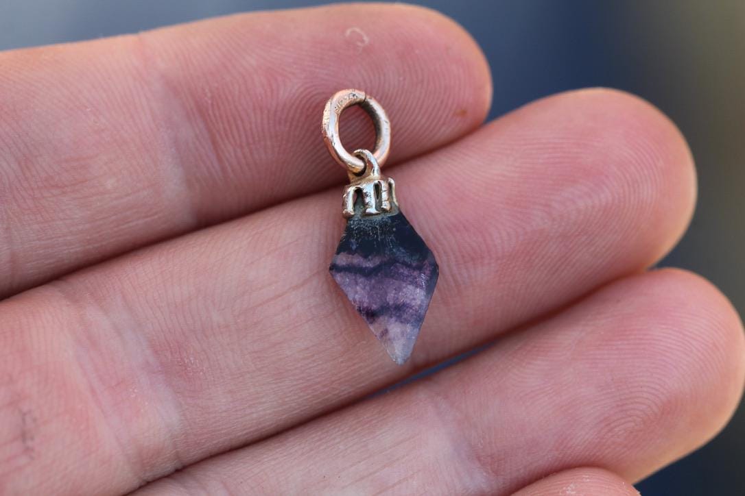 Vintage Blue John Lozenge Charm | Derbyshire Fluorite | 9ct Gold Jump Ring