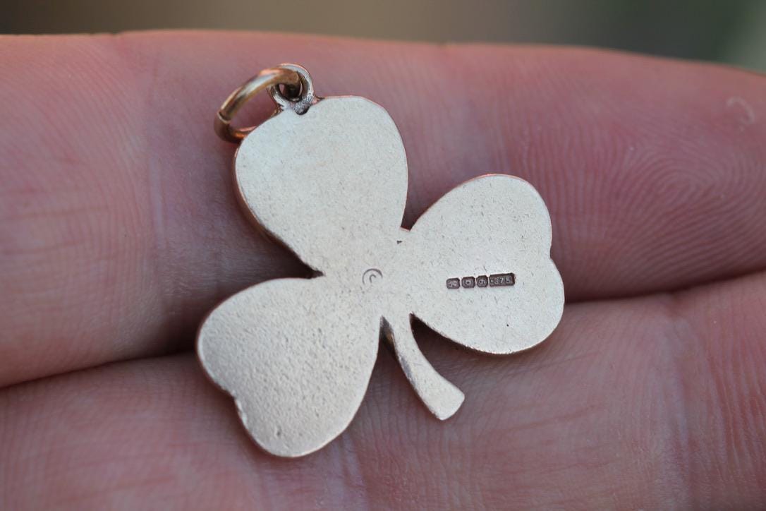 Vintage 9ct Gold Connemara Shamrock Pendant | 1968