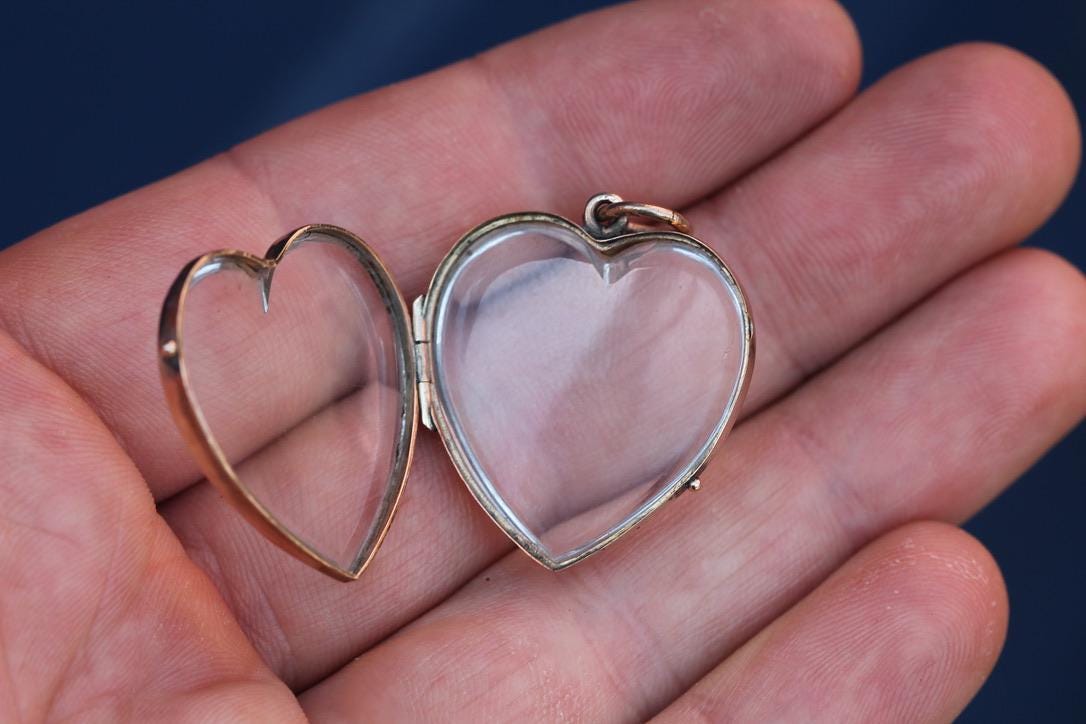 Antique 9ct Gold Heart Shaker Locket | Glass Locket | Victorian