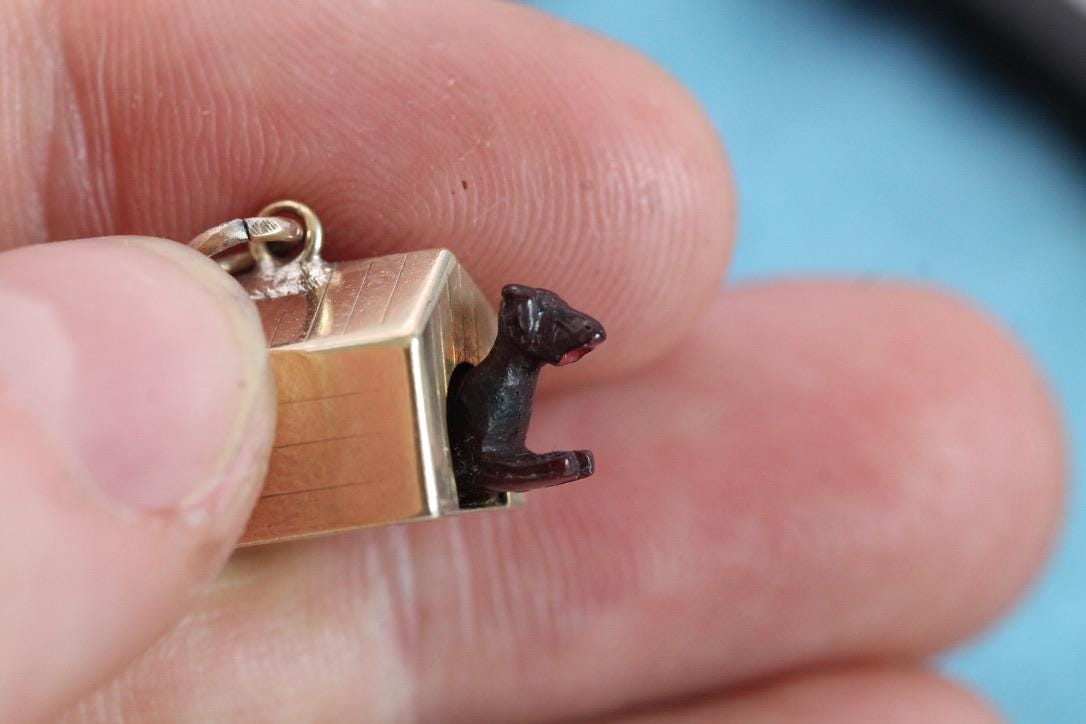 Antique 9ct Gold Dog in Kennel Charm | Movable Dog | c.1890