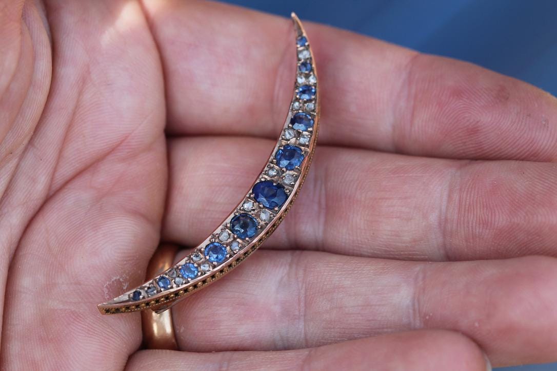 Edwardian 15ct Gold Crescent Brooch | Old Cut Sapphires & Diamonds | 1.02cts