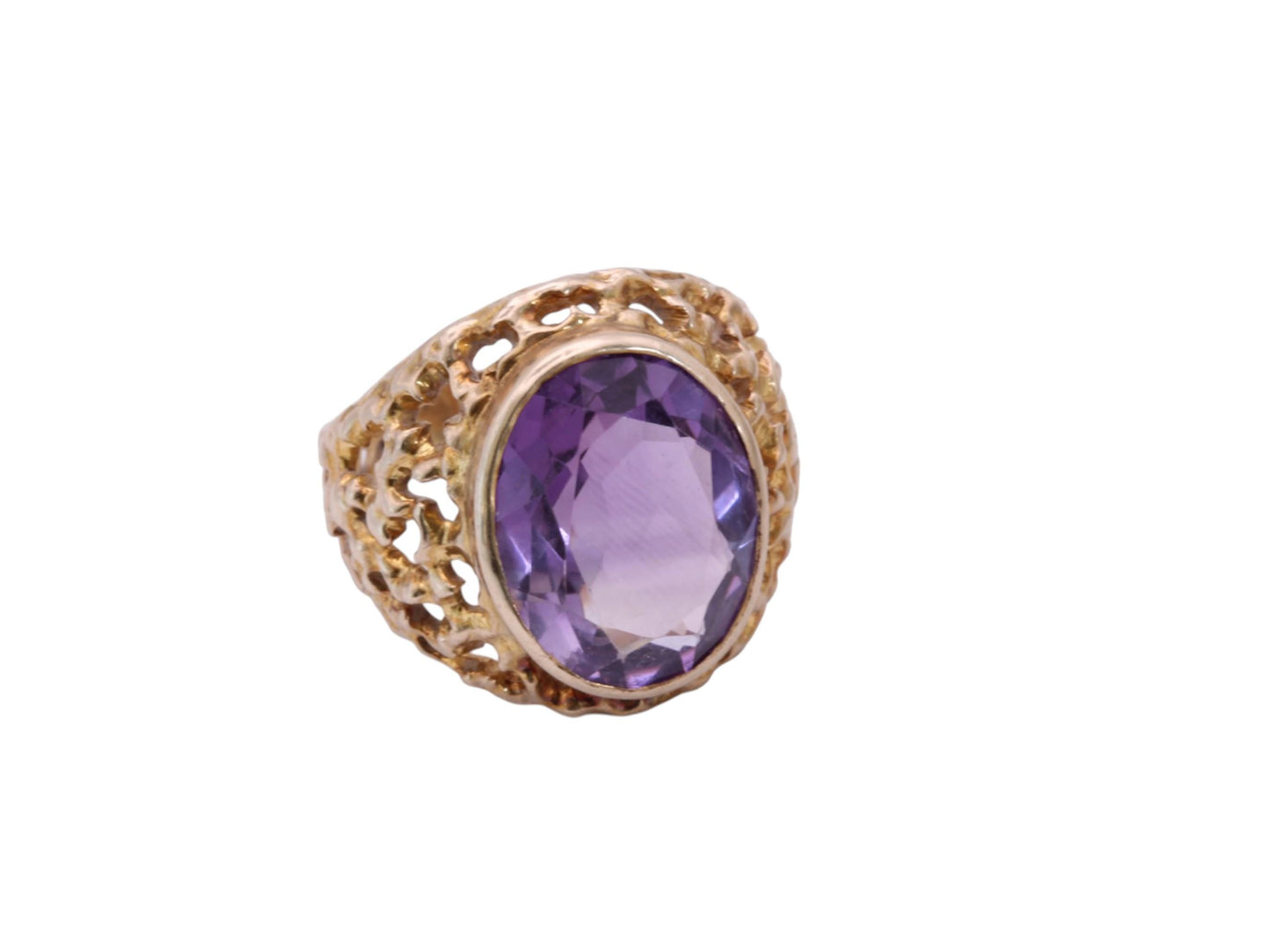 Vintage 9ct Gold Amethyst Ring | Pierced Chased Shoulders | 7ct