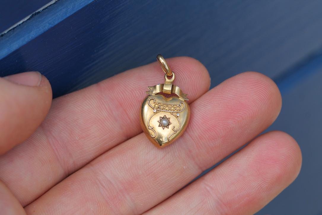 Antique 15ct Gold Heart Pendant | Seed Pearl | Bow Ribbon Motif | Edwardian