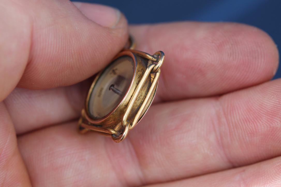 Antique 15ct Gold Compass Pendant | Trombone Link Border | Victorian c.1890