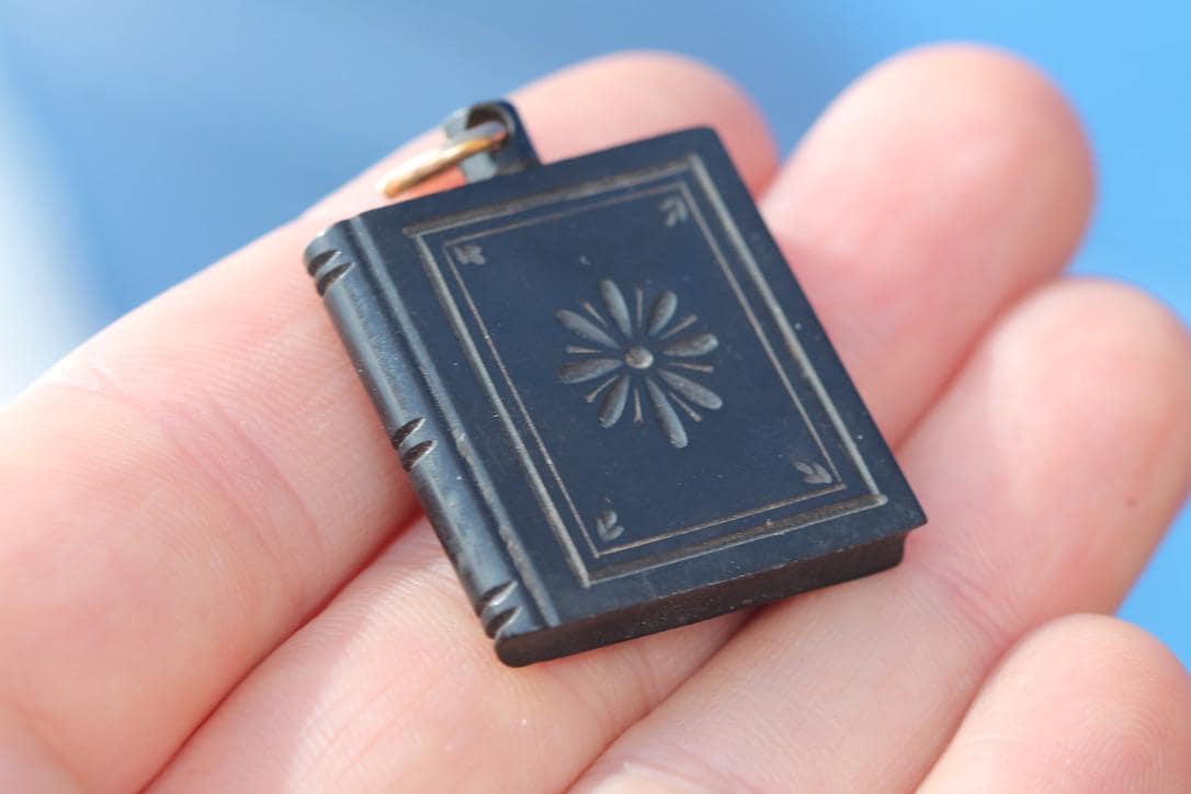 Antique Whitby Jet Book Pendant | Floral Carving | 9ct Gold Jump Ring | Victorian