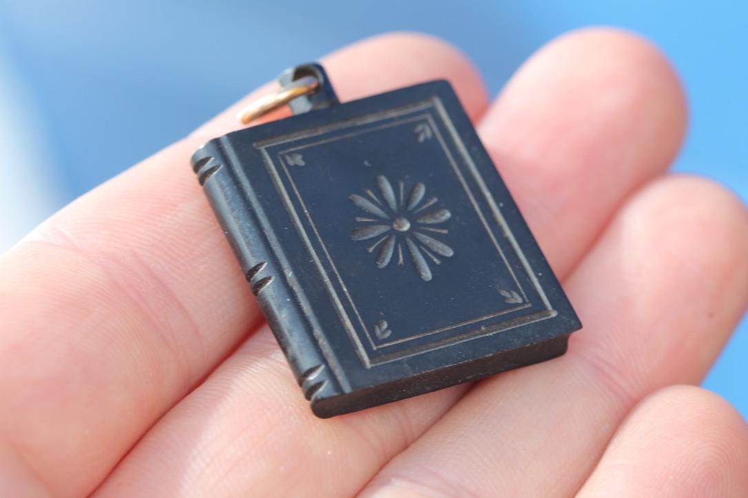 Antique Whitby Jet Book Pendant | Floral Carving | 9ct Gold Jump Ring | Victorian