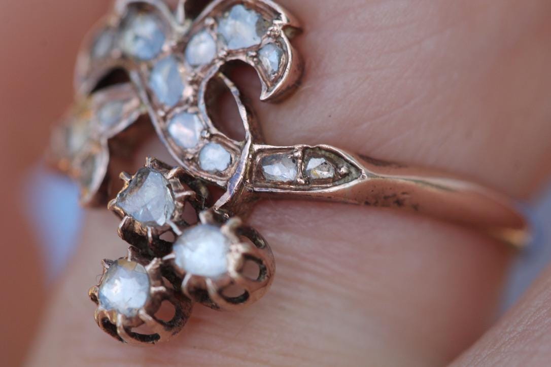 Antique 9ct Gold Georgian Diamond Ring | Shamrock & Floral Design | c.1830