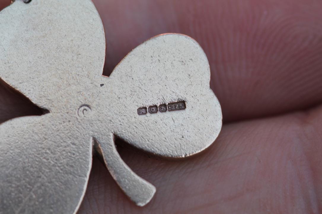 Vintage 9ct Gold Connemara Shamrock Pendant | 1968