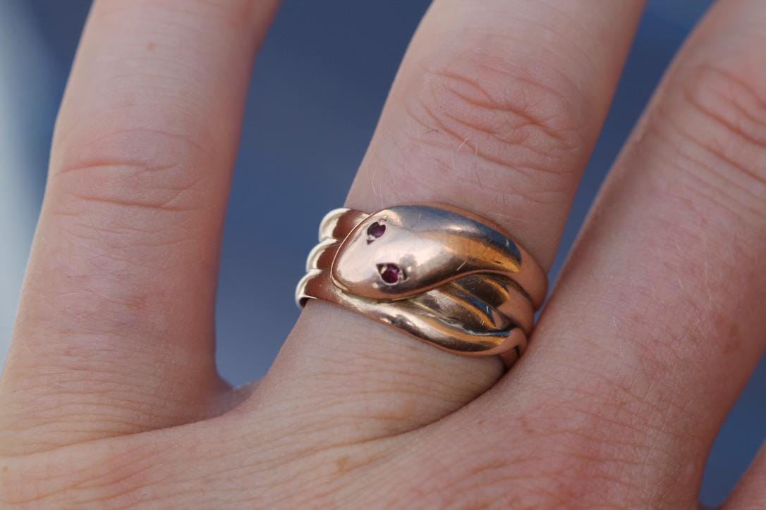 Antique 9ct Gold Snake Ring | Ruby Eyes | 1914