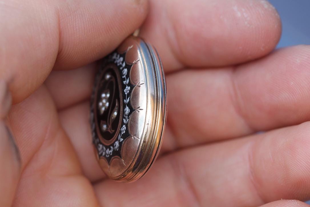 Antique Victorian 9ct Gold Locket | Black Enamel | Seed Pearl Forget-Me-Not