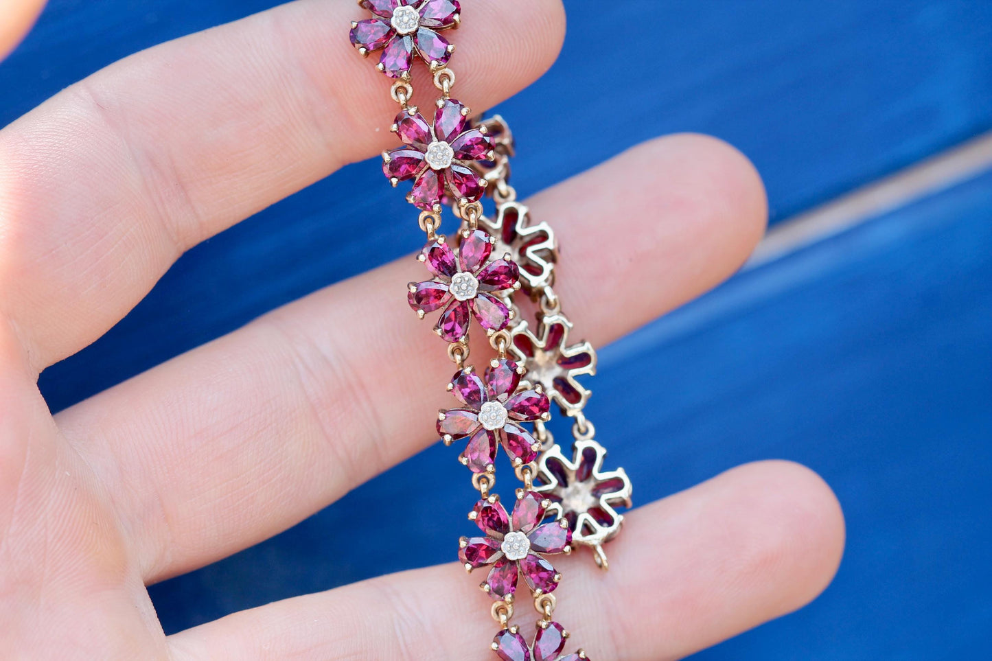 Vintage 9ct Gold Garnet Floral Bracelet | 15ct Natural Garnets | 20.1g