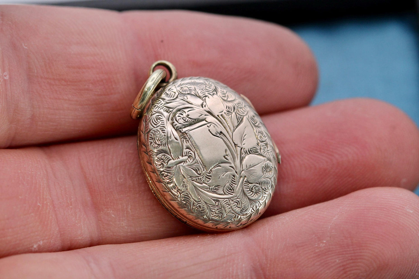 Antique 9ct Gold Floral Locket | Gold Keepsake Pendant | Victorian