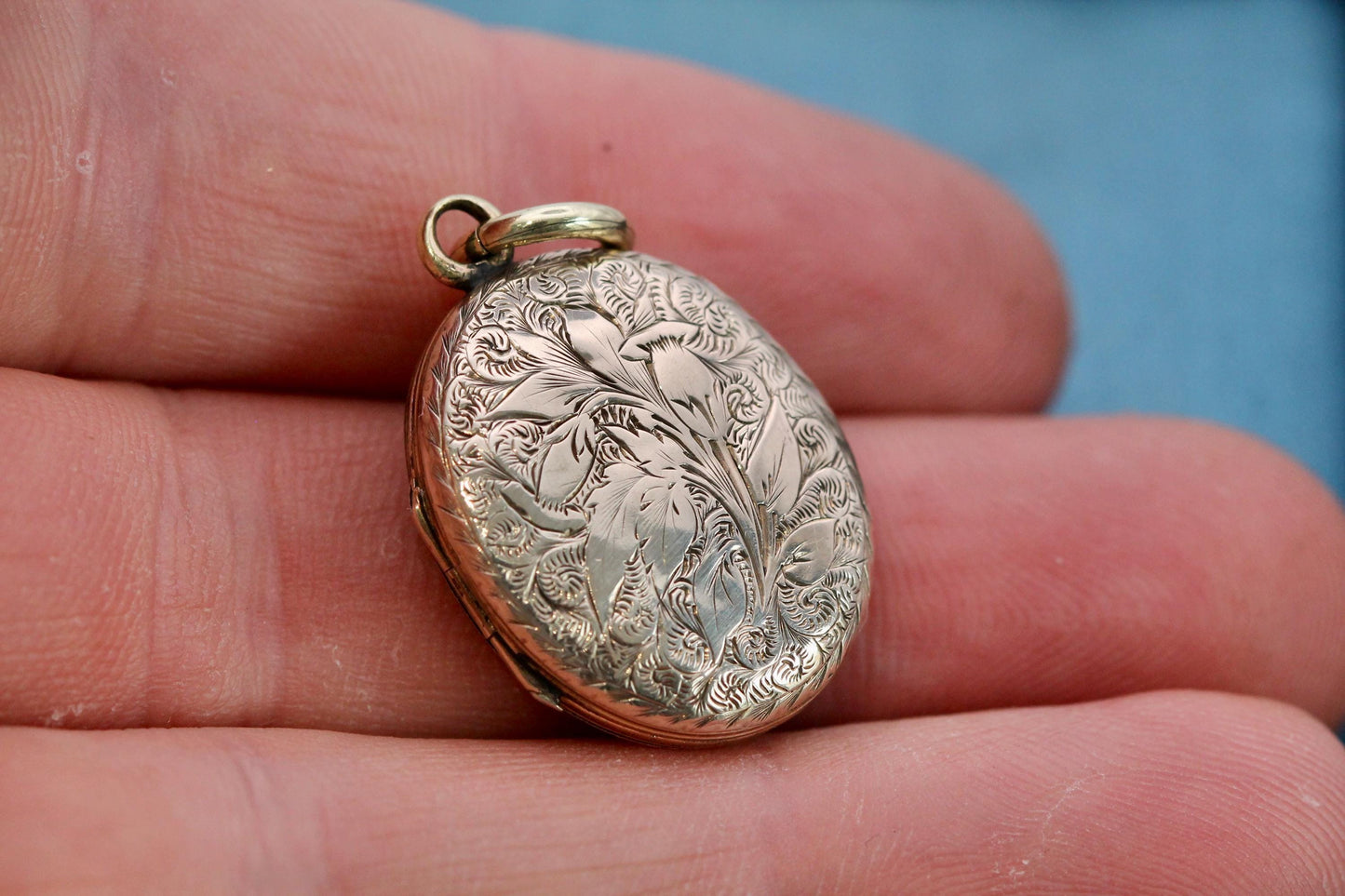 Antique-9ct-Gold-Floral-Locket-|-Gold-Keepsake-Pendant-|-Victorian