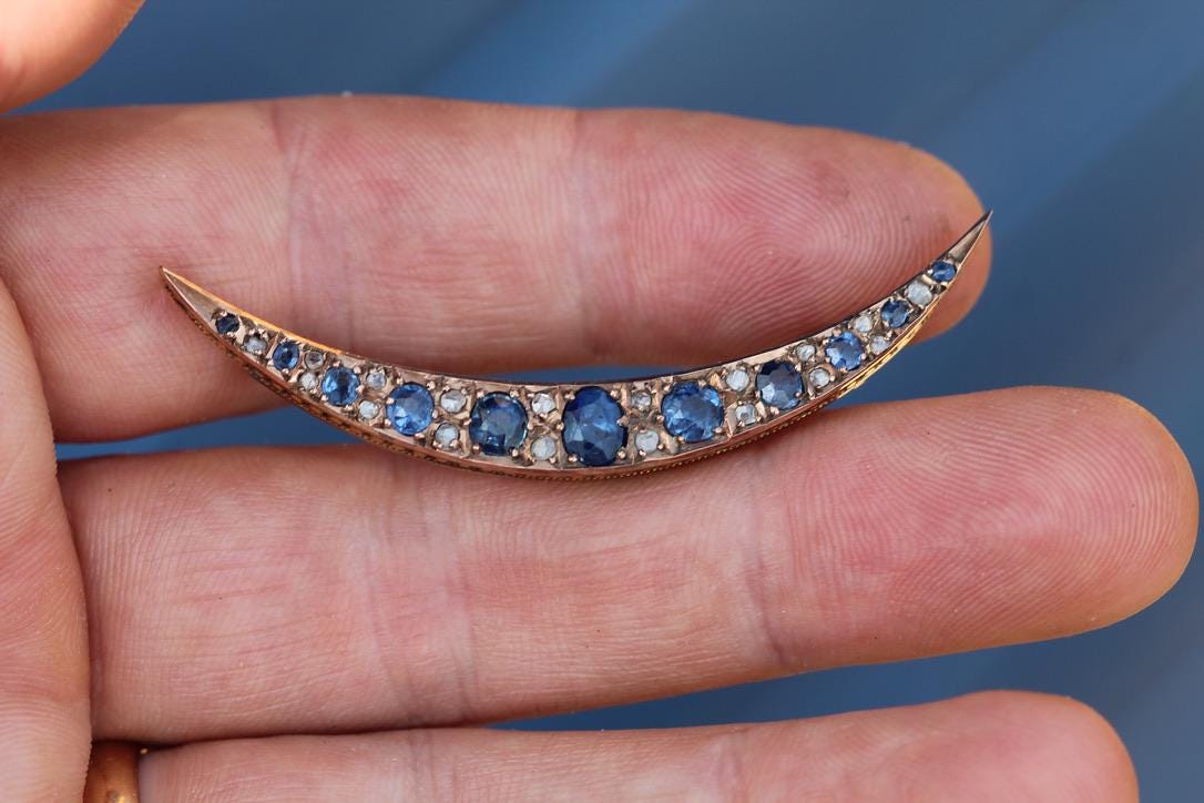 Edwardian 15ct Gold Crescent Brooch | Old Cut Sapphires & Diamonds | 1.02cts