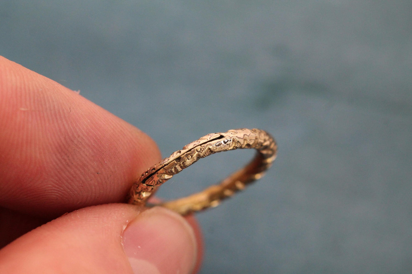 Antique Victorian Rolled Gold Split Ring Clasp | Chased Pendant Connector