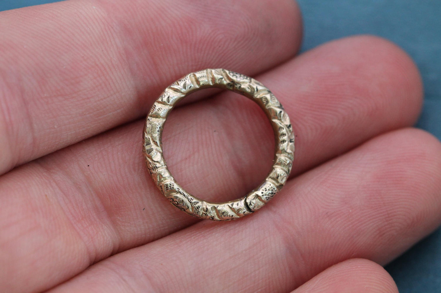 Antique Victorian Rolled Gold Split Ring Clasp | Chased Pendant Connector
