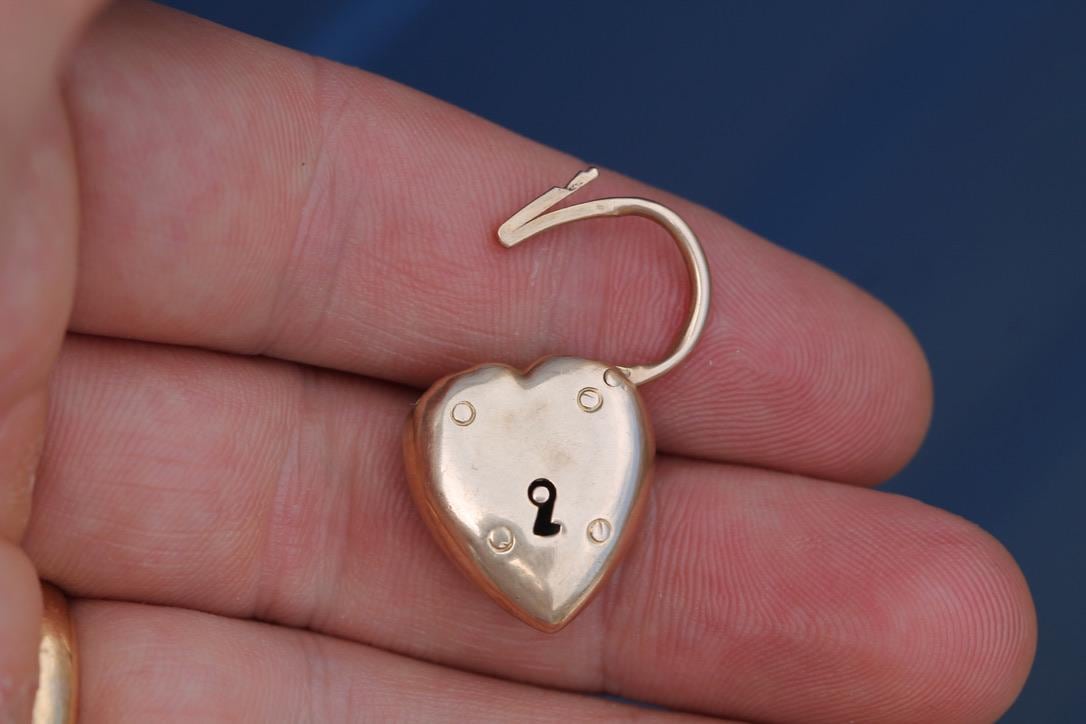 Antique Victorian 15ct Gold Heart Padlock Clasp | c.1890