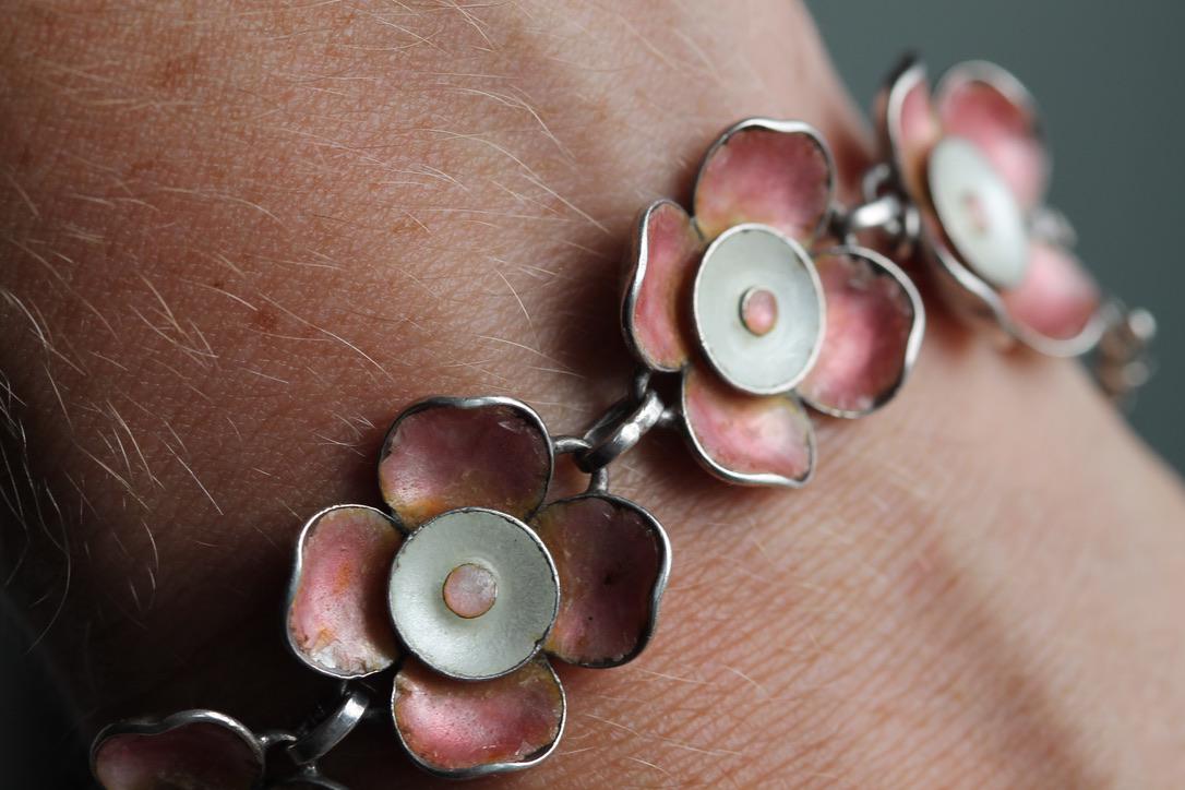 Vintage Sterling Silver Pink Enamel Flower Bracelet | c.1960 — view 10