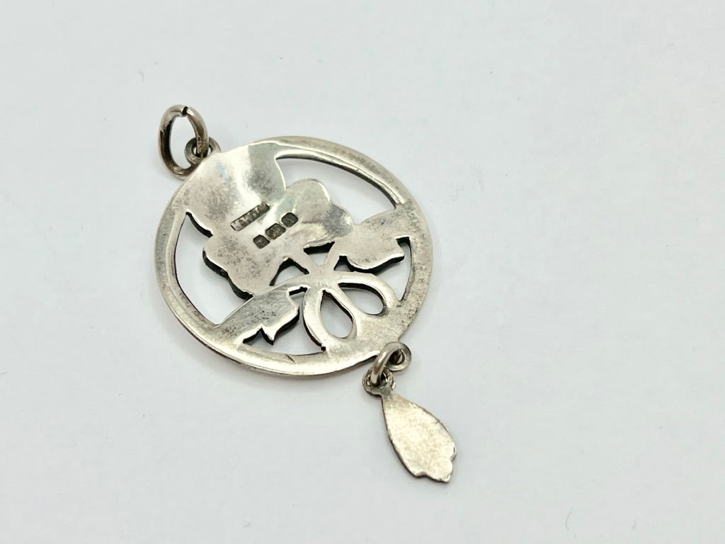 edwardian-silver-and-enamel-clover-pendant