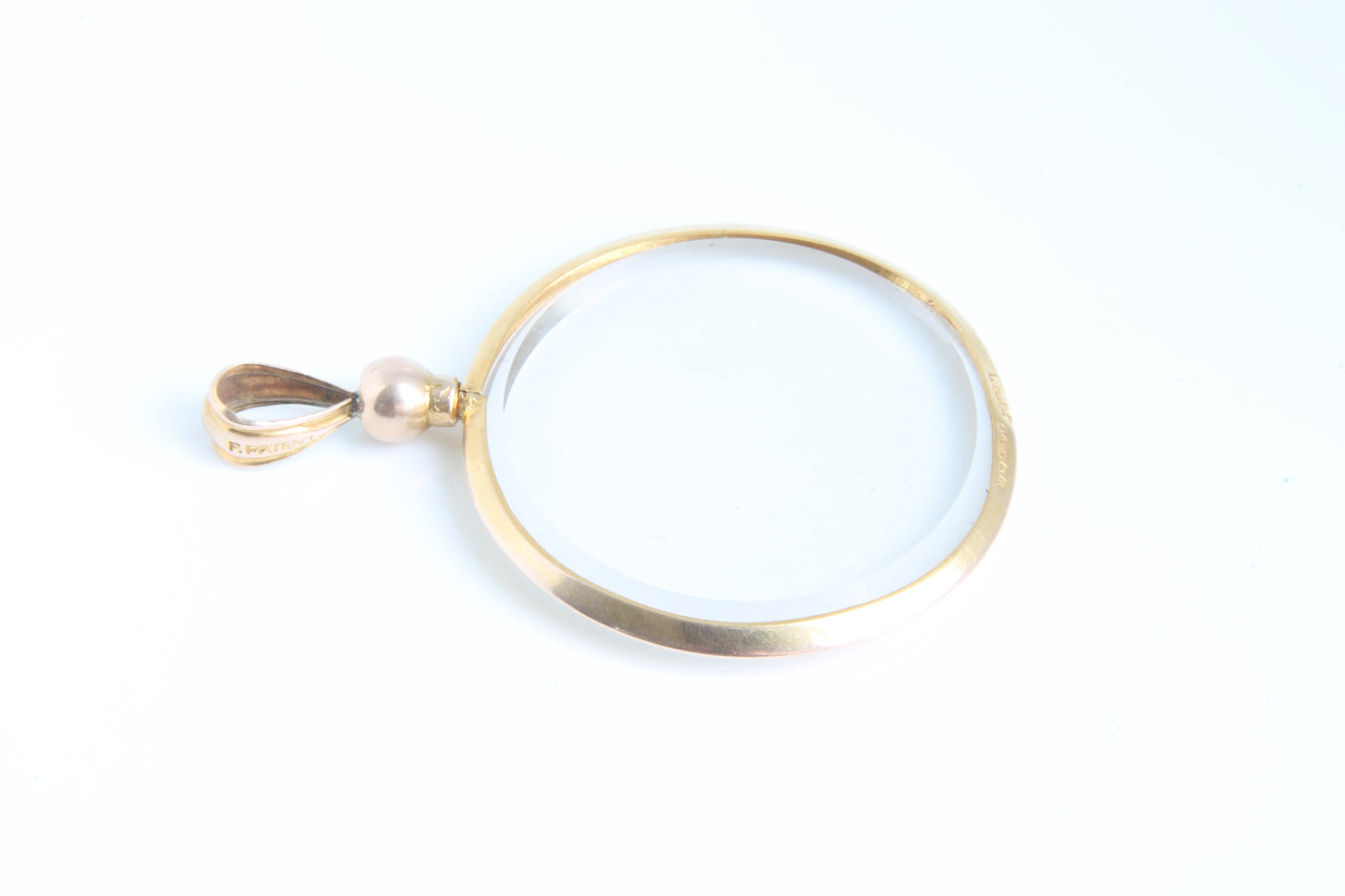 edwardian-9ct-gold-glass-locket