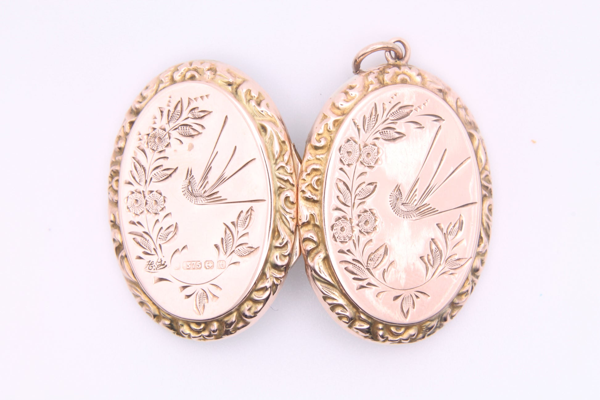 edwardian-9ct-gold-decorative-oval-swallow-locket