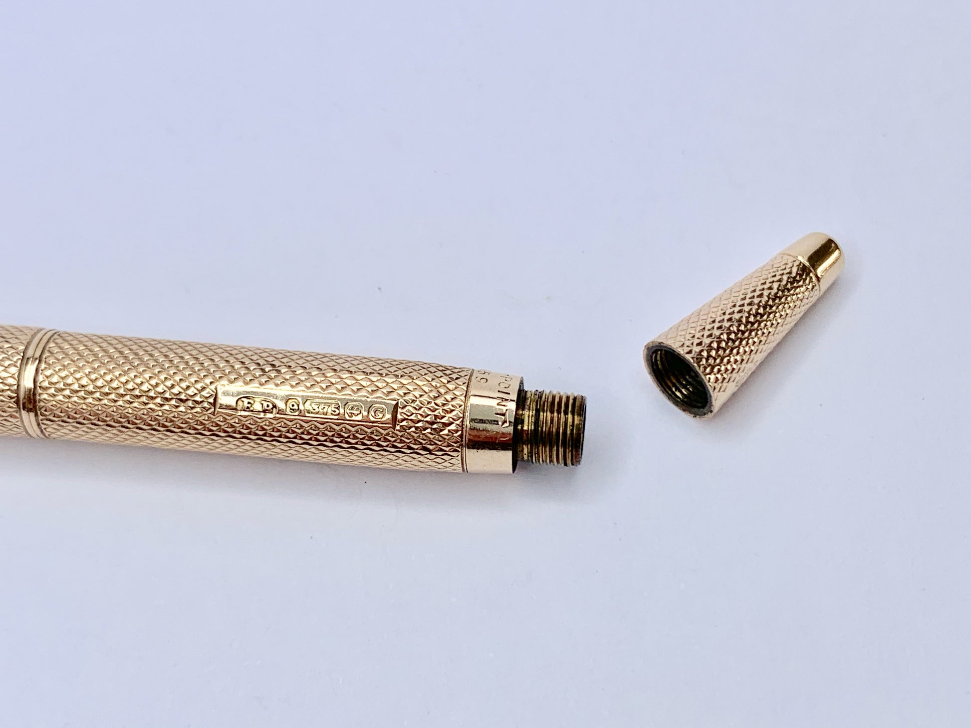 9ct-gold-pencil