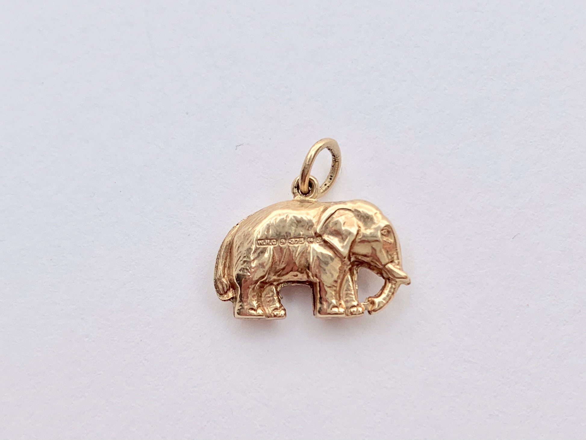 vintage-9ct-gold-elephant-charm