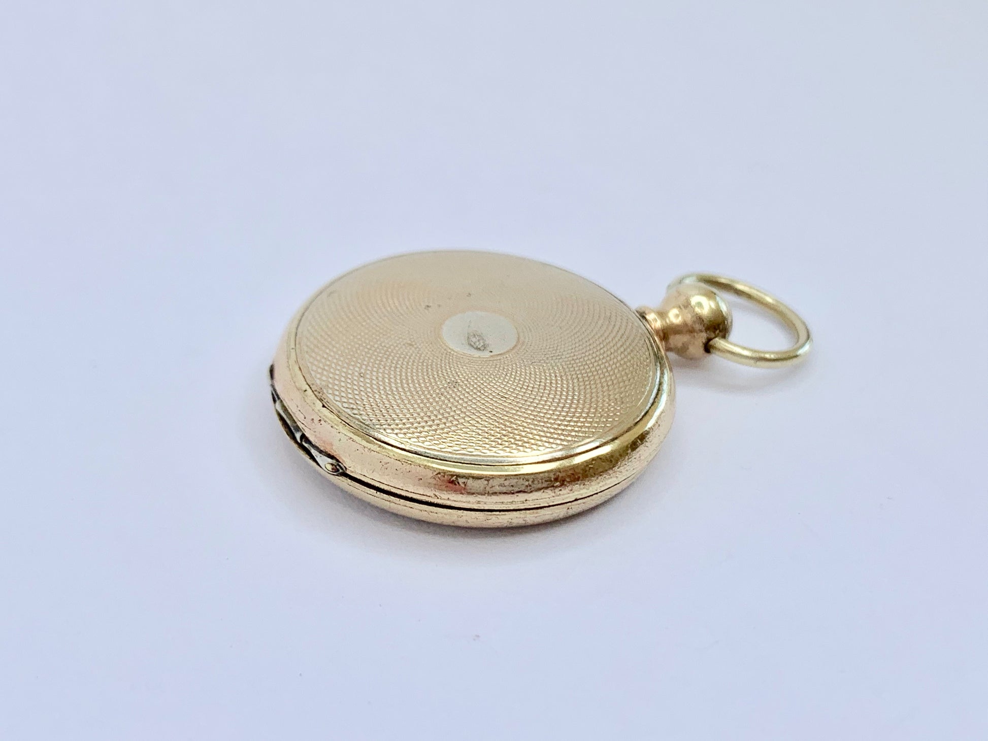 victorian-9ct-gold-memorial-locket