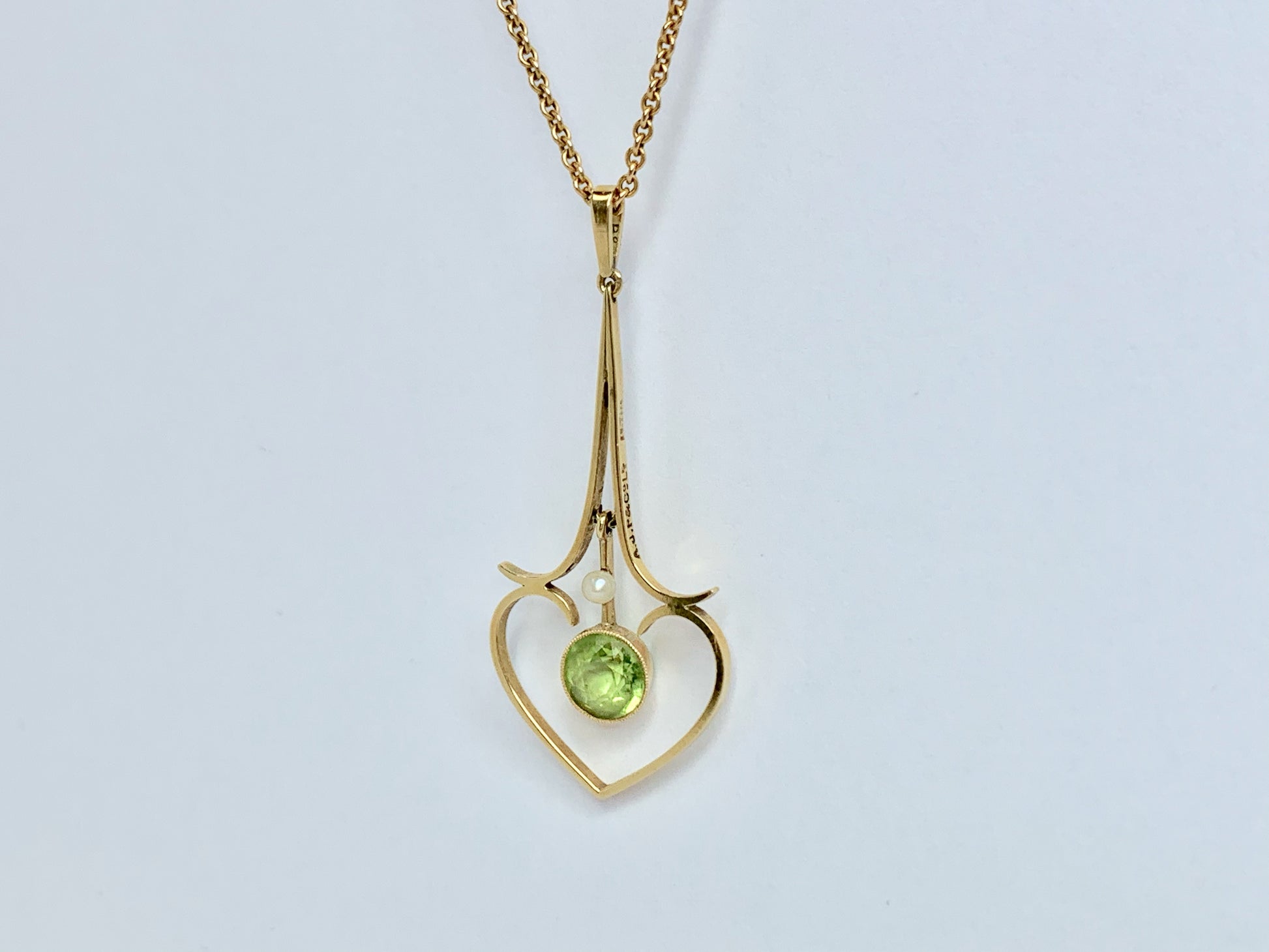 edwardian-15ct-gold-peridot-and-pearl-necklace