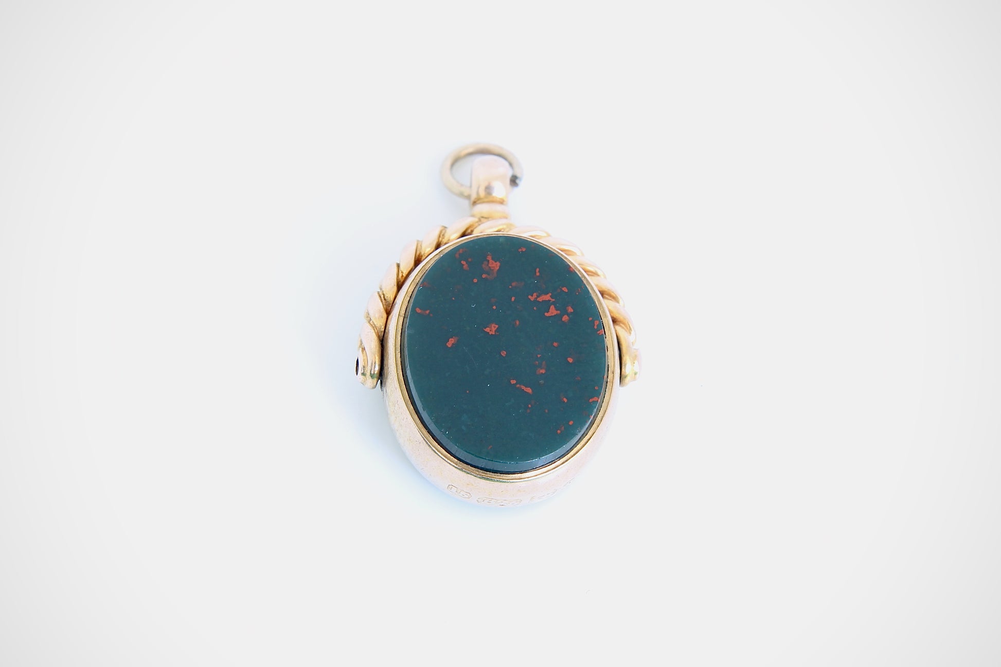 antique-victorian-15ct-gold-bloodstone-fob-pendant