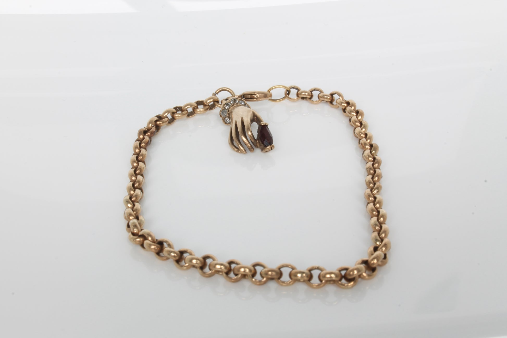 vintage-9ct-gold-bracelet-with-georgian-style-hand