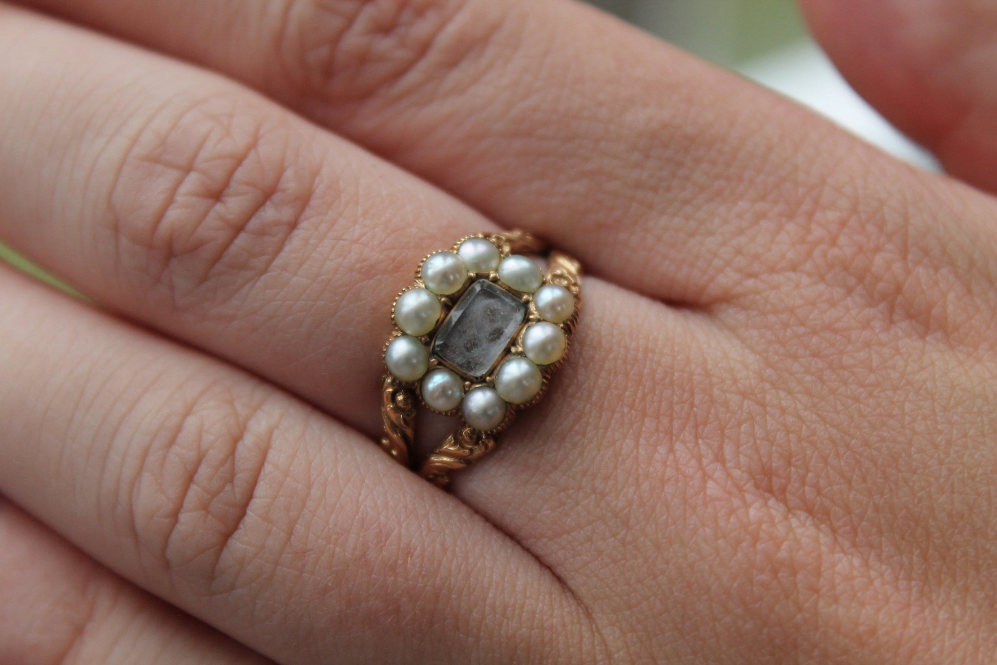 georgian-15ct-gold-mourning-ring-c-1820