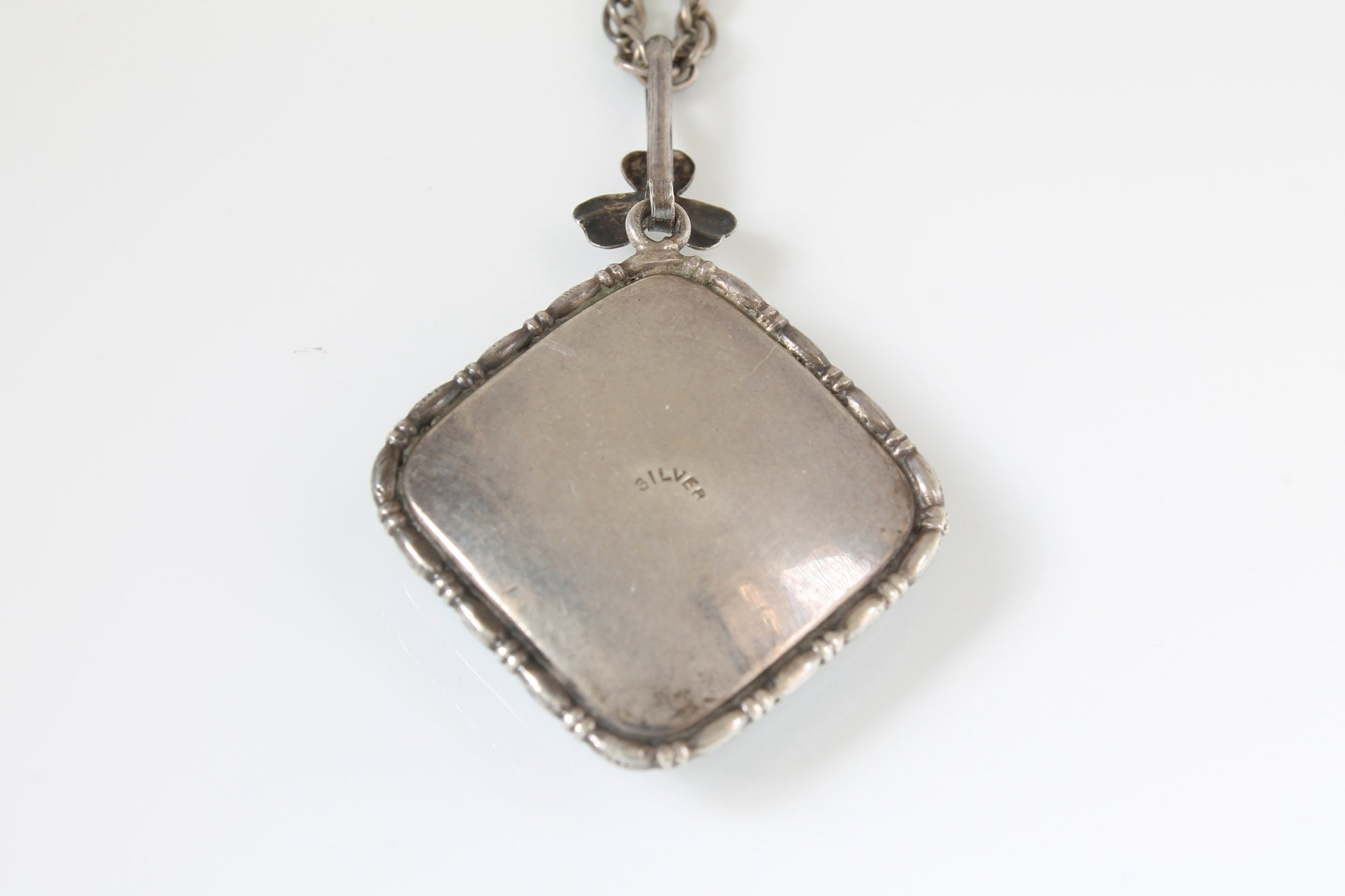 art-deco-silver-butterfly-wing-necklace