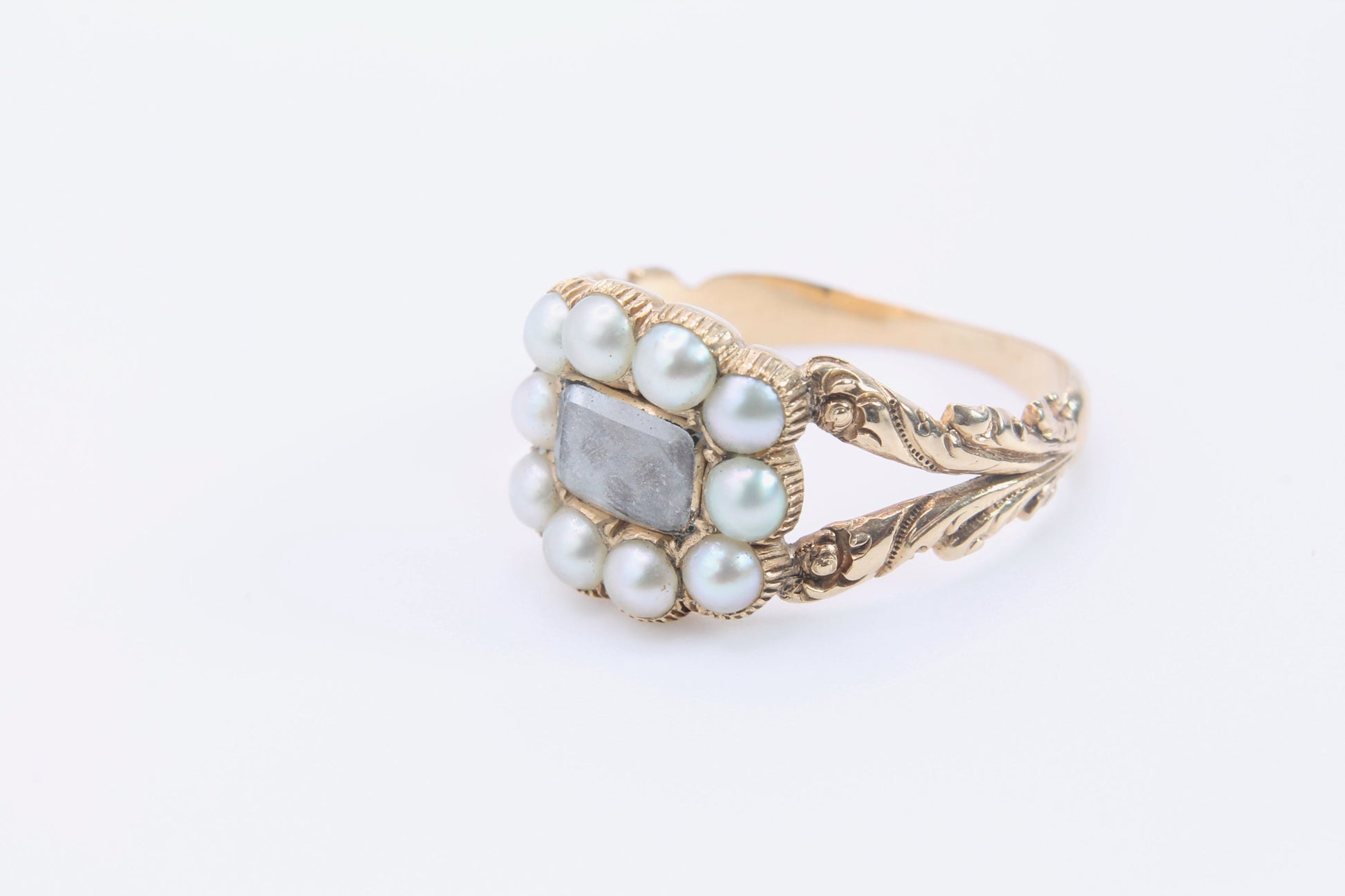 georgian-15ct-gold-mourning-ring-c-1820