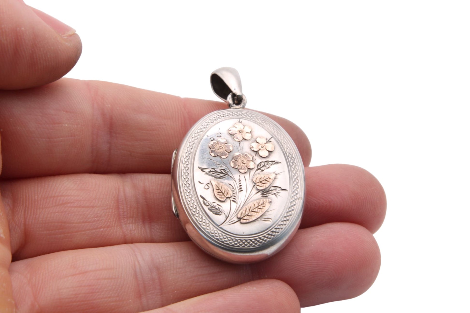 antique-victorian-silver-and-gold-forget-me-not-locket